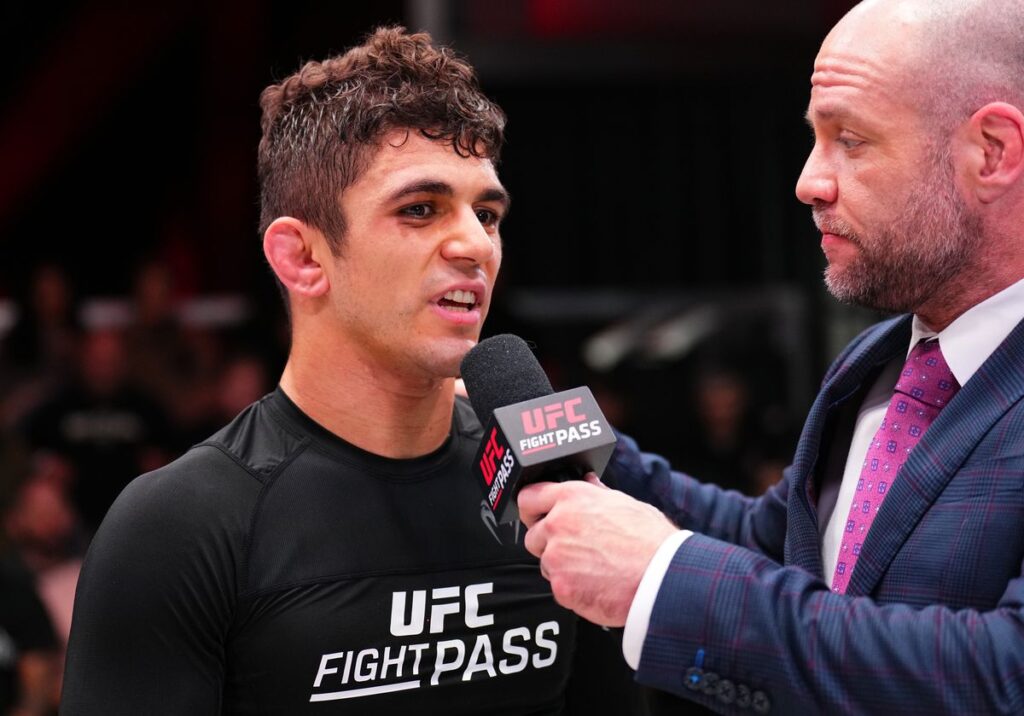 Mikey Musumeci venceu em sua estreia no UFC, lutando grappling. Ele venceu Felipe Machado na nona edição do UFC Fight Pass Invitational.