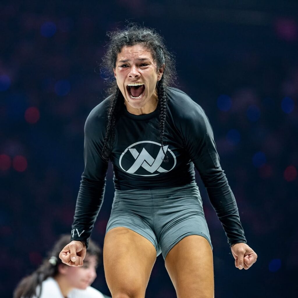 A presença de Ana Carolina Vieira no GP feminino de grappling do CJI 2 valoriza ainda mais as disputas. A brasileira, atual campeã do ADCC, é uma autoridade no Jiu-Jitsu com kimono.
