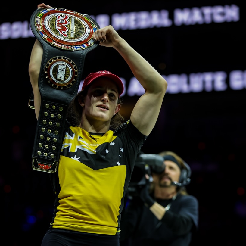 Adele Fornarino roubou a cena no ADCC de 2024. A campeã da divisão até 55kg também venceu o absoluto.