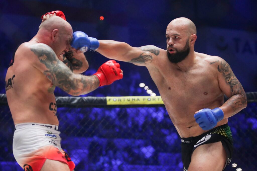 Lutador de MMA curitibano, Matheus Buffa tem 18 vitórias no cartel de MMA profissional. Este mês, ele promete aumentar esse número em desafio na Polônia.