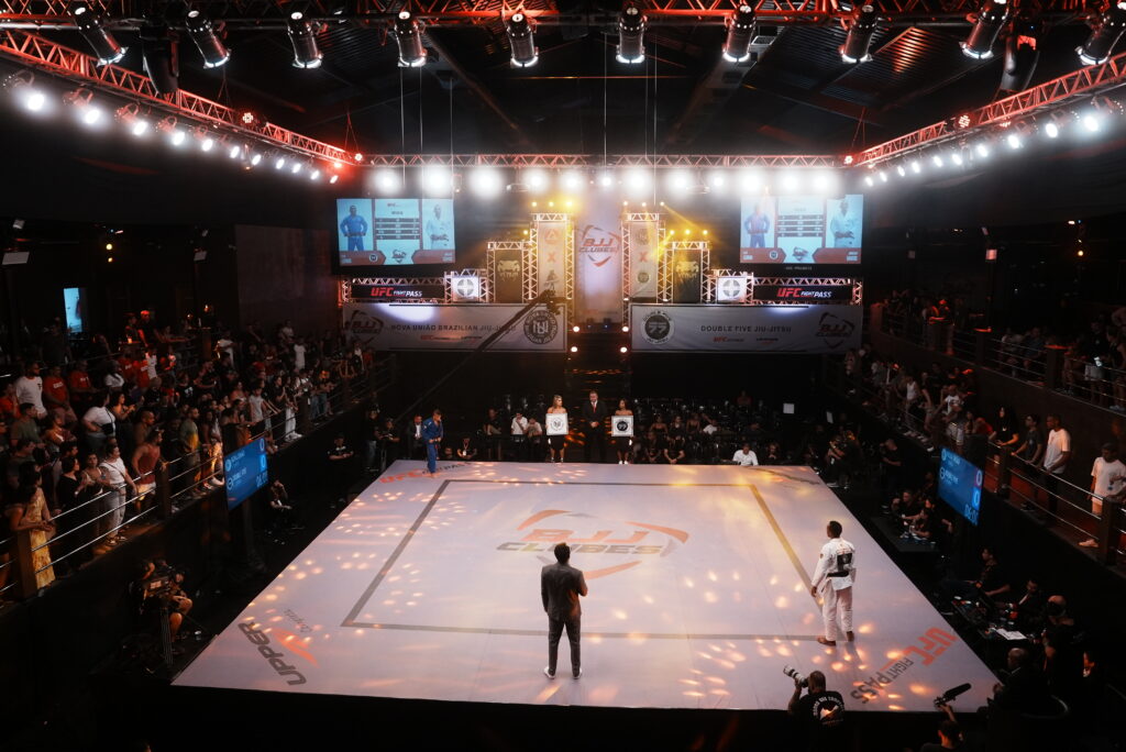 - Dedé Pederneiras anunciou o retorno do BJJ Clubes para 5 de novembro, com torneio de oito atletas, lutas sem kimono e prêmio de R$ 15 mil.


7:38 PM